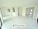 埼玉県草加市新里町：物件画像