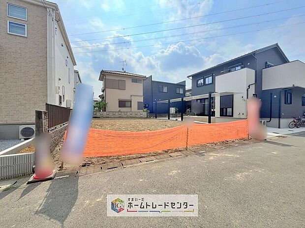 どのような建物が建つか、間取りの広さはどうかなど、気になる点は丁寧にご説明いたします。資料請求やご案内は即日対応いたします。土日や平日、お仕事終わりの時間など、ご都合に合わせてご案内いたします。