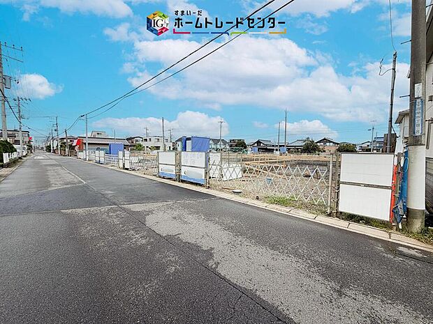 資料請求やご案内も即日対応いたします♪同じ施工例の物件見学や、完成イメージプレゼンテーションも承っております。どのような建物が建つか、間取りの広さは?など気になる点を一つ一つご説明させていただきます。