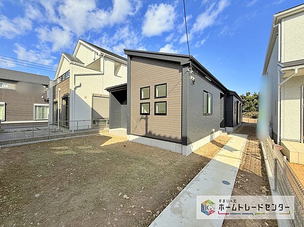 【【平屋建て】】階段が無いため、生活動線がコンパクト!掃除もしやすいです♪また、構造が安定しやすく風の影響も受けにくいため、より安心してお住まいいただけます。