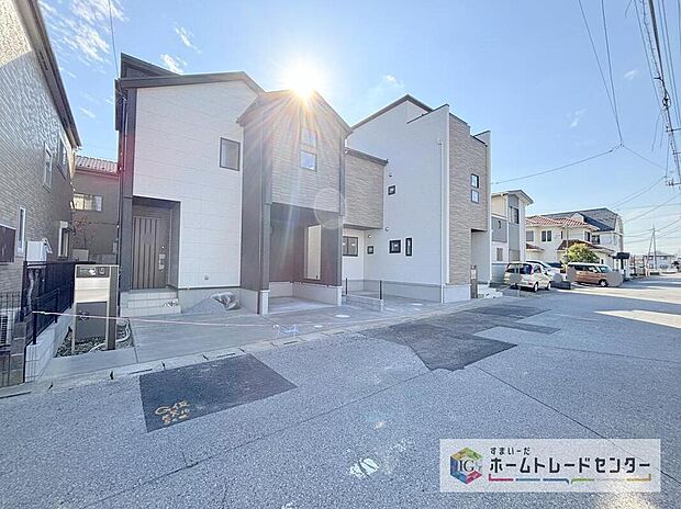 【前面道路含む現地写真】土日のご予約はもちろん、平日やお仕事のお時間に合わせてのご案内も実施しています。まずはお客様のご都合をお伺いさせて頂き、それに合う形で物件のご紹介をさせていただきます。お気軽にお問い合わせください。