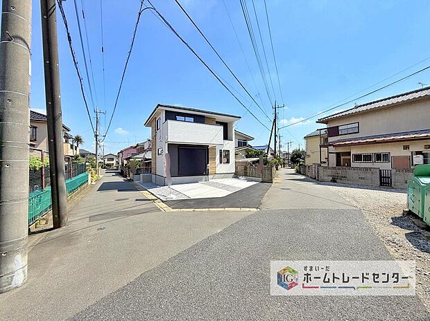 【前面道路含む現地写真】土日のご予約はもちろん、平日やお仕事のお時間に合わせてのご案内も実施しています。まずはお客様のご都合をお伺いさせて頂き、それに合う形で物件のご紹介をさせていただきます。お気軽にお問い合わせください。