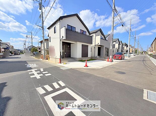 【前面道路含む現地写真】土日のご予約はもちろん、平日やお仕事のお時間に合わせてのご案内も実施しています。まずはお客様のご都合をお伺いさせて頂き、それに合う形で物件のご紹介をさせていただきます。お気軽にお問い合わせください。