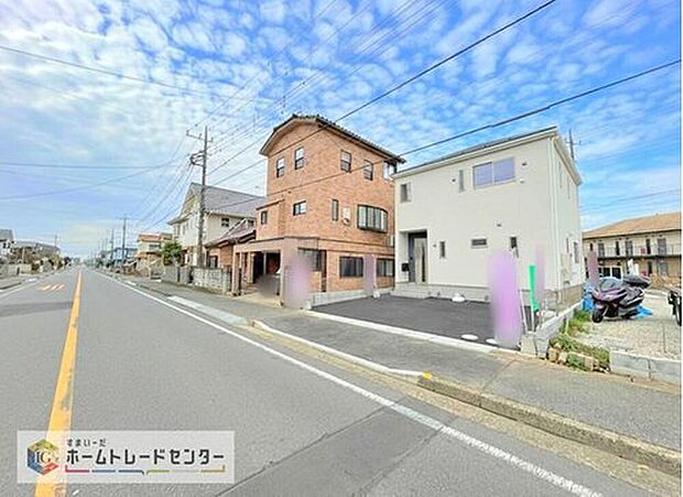 【前面道路含む現地写真】土日のご予約はもちろん、平日やお仕事のお時間に合わせてのご案内も実施しています。まずはお客様のご都合をお伺いさせて頂き、それに合う形で物件のご紹介をさせていただきます。お気軽にお問い合わせください。