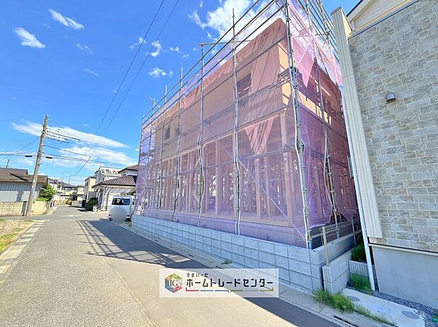 【現地外観写真】資料請求やご見学は即日対応可能♪陽当りや通風など住みやすさの工夫が満載。資料に載っていない街並みや周辺環境は、ぜひ現地で実際にお確かめください。
