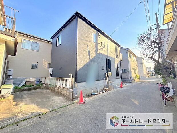 【前面道路含む現地写真】土日のご予約はもちろん、平日やお仕事のお時間に合わせてのご案内も実施しています。まずはお客様のご都合をお伺いさせて頂き、それに合う形で物件のご紹介をさせていただきます。お気軽にお問い合わせください。