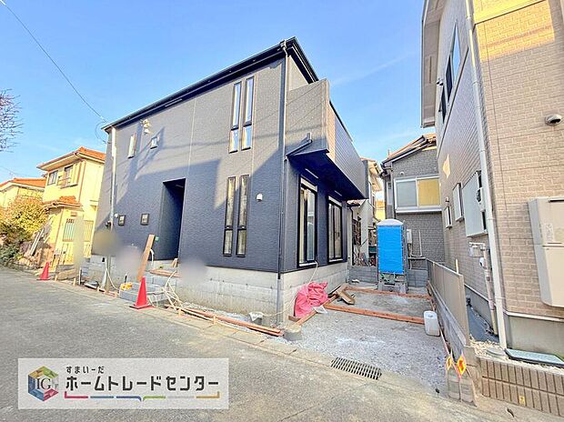 【現地外観写真】実際に見ていただくと、こちらの物件の良さがお分かりになるかと思います。住宅ローンも複数の提携ローンの中から、お客様のご希望にあった住宅ローンをご提案いたします。まずはお気軽にご相談ください。