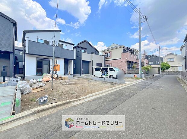 【前面道路含む現地写真】土日のご予約はもちろん、平日やお仕事のお時間に合わせてのご案内も実施しています。まずはお客様のご都合をお伺いさせて頂き、それに合う形で物件のご紹介をさせていただきます。お気軽にお問い合わせください。