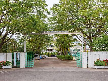 草加市立谷塚中学校 850m (徒歩11分)