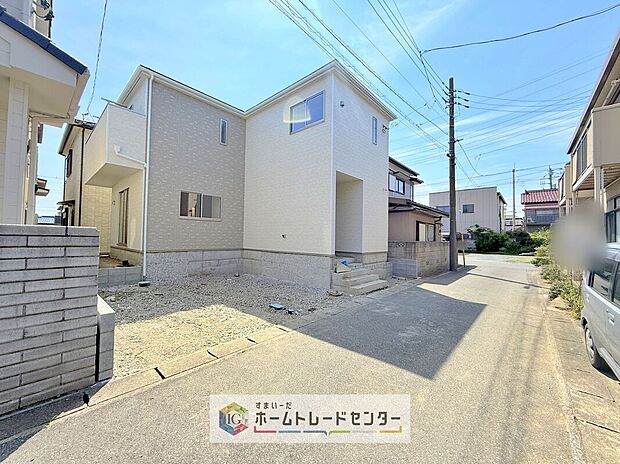 【 前面道路含む現地写真】土日のご予約はもちろん、平日やお仕事のお時間に合わせてのご案内も実施しています。まずはお客様のご都合をお伺いさせて頂き、それに合う形で物件のご紹介をさせていただきます。お気軽にお問い合わせください。