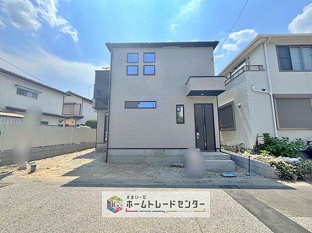【現地外観写真】長期優良住宅とは、設備や広さなどの条件を満たし、将来にわたって長く住み続けられると国から認められた住宅のことです。減税や保険料、住宅ローン金利の優遇など嬉しいメリットもたくさん♪