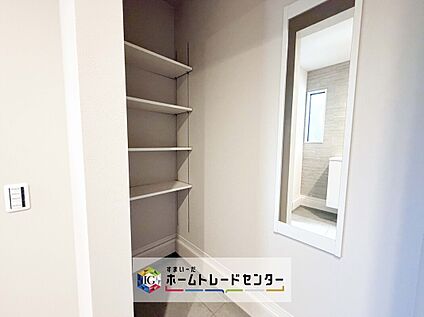 【シューズインクローク】