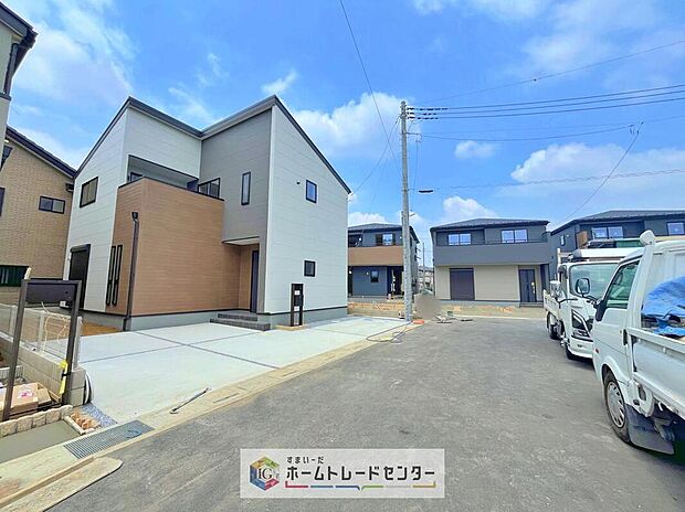 【前面道路含む現地写真】土日のご予約はもちろん、平日やお仕事のお時間に合わせてのご案内も実施しています。まずはお客様のご都合をお伺いさせて頂き、それに合う形で物件のご紹介をさせていただきます。お気軽にお問い合わせください。