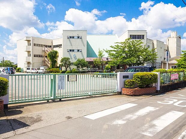 幸手市立長倉小学校（約600m）