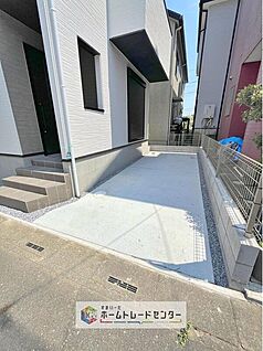 【敷地内駐車場】
