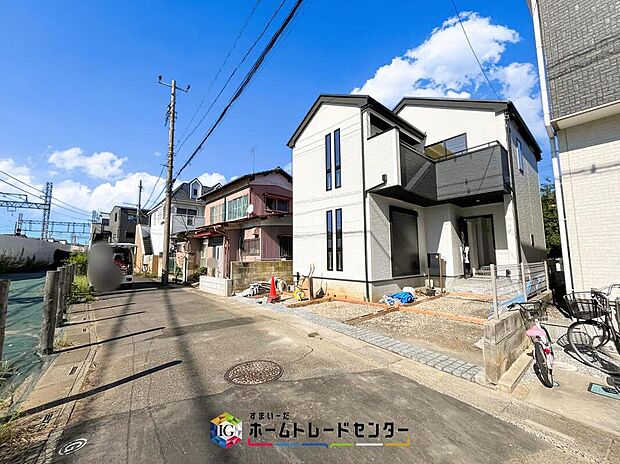 【前面道路含む現地写真】土日のご予約はもちろん、平日やお仕事のお時間に合わせてのご案内も実施しています。まずはお客様のご都合をお伺いさせて頂き、それに合う形で物件のご紹介をさせていただきます。お気軽にお問い合わせください。
