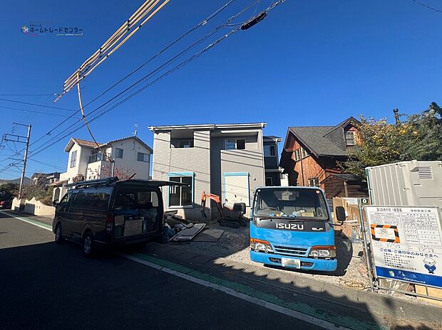 住宅ローンのことに関しても
複数の提携ローンの中から、
お客様のご希望に合った住宅ローンを
ご提案いたします。