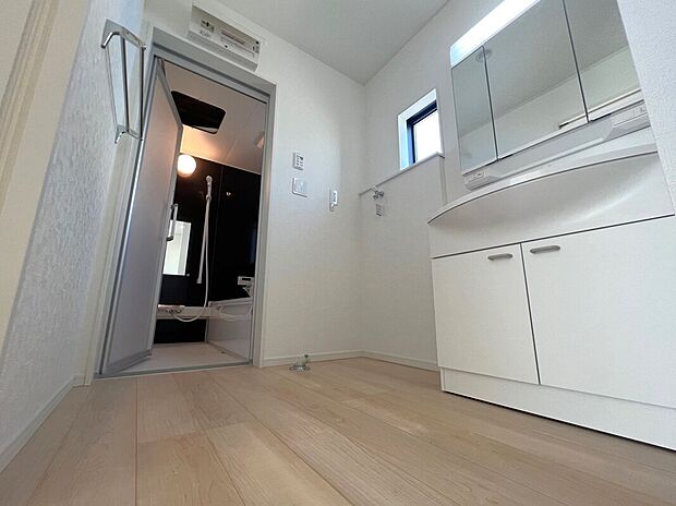 【洗面所】３号棟