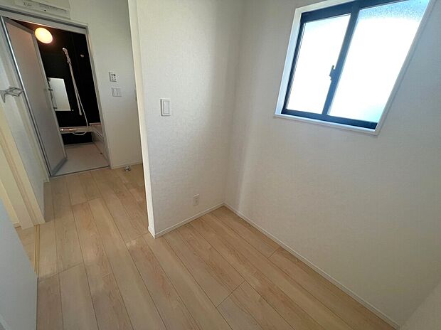 【洗面所】３号棟