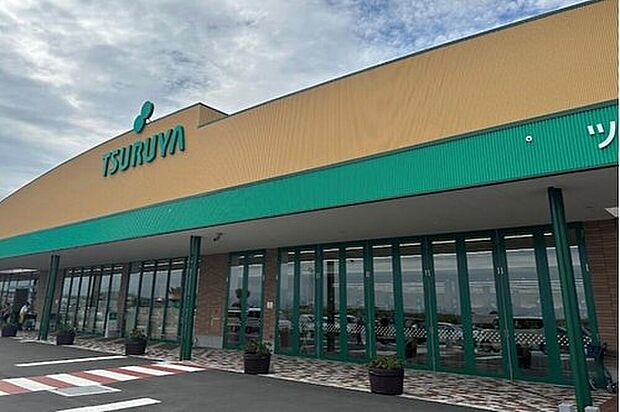 かんらショッピングパーク（約3,260m）