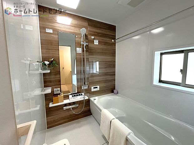 【浴室】3号棟◆毎日の疲れをいやす浴室は1坪タイプです。足を伸ばしてゆっくりとくつろげます。浴室暖房乾燥機も標準装備です♪