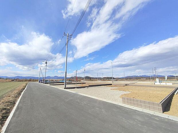 【現地外観写真】◆平日・お仕事帰りなど、いつでもご案内させていただきます！デザイン・目に見える設備面も大切ですが、耐震構造で地震に強い家の為、次代へ繋ぐ強固な住宅です！