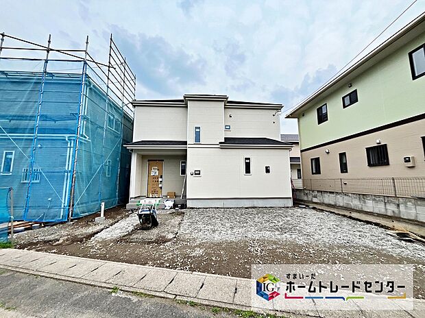 【現地外観写真】◆平日・お仕事帰りなど、いつでもご案内させていただきます！デザイン・目に見える設備面も大切ですが、耐震構造で地震に強い家の為、次代へ繋ぐ強固な住宅です！