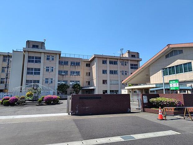 前橋市立箱田中学校（約1,200m）