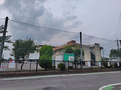 高崎市立六郷小学校 1000m(徒歩13分)