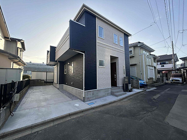 【1号棟】　落ち着きとやさしさを感じる、モダンナチュラルな外観。