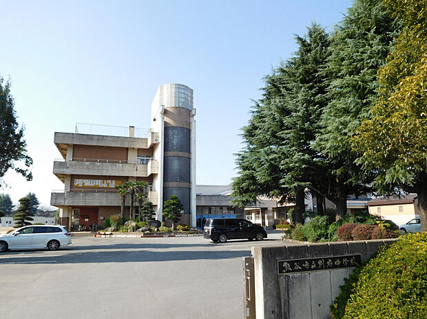 別府中学校(約374m)