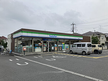 ファミリーマート熊谷新堀店 367m