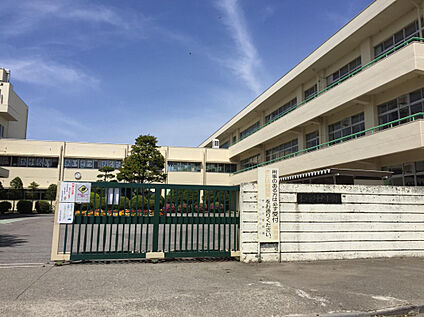中央小学校 1496m