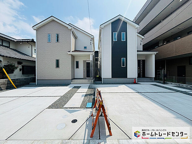 「清水町長沢618番」
各棟セカンドカーや来客時にも便利な２～３台の駐車が可能です
（車種によります）