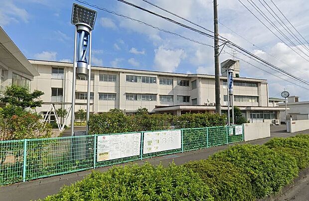 大井川中学校(約2,300m)