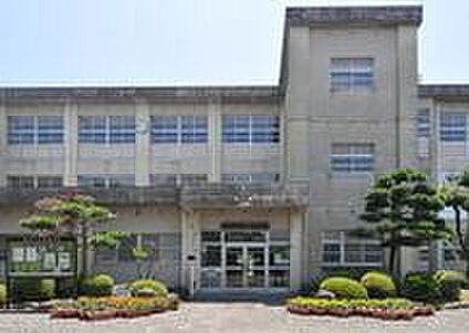 清水小学校 300ｍ(徒歩４分)