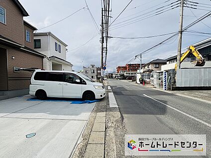 前道路を含む現地外観写真