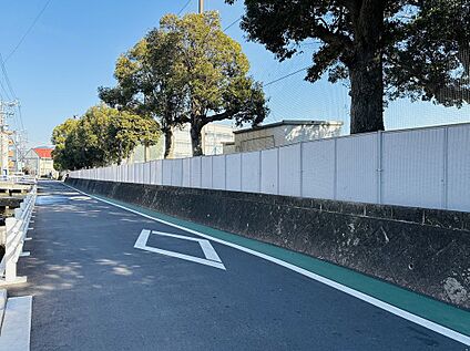 飯田東小学校 450ｍ(徒歩６分)