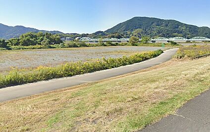 安倍川スポーツ広場 350ｍ(徒歩５分)