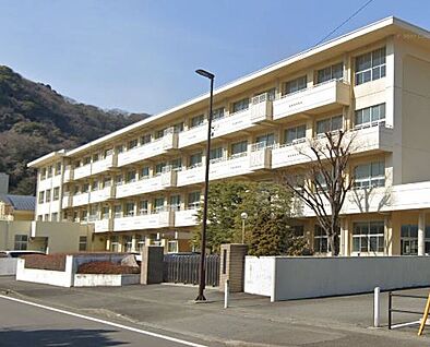 清水町立南中学校 600ｍ(徒歩８分)