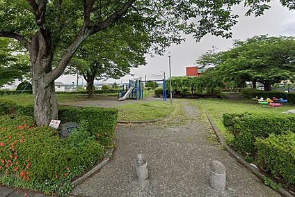 前田公園 1000ｍ(徒歩13分)