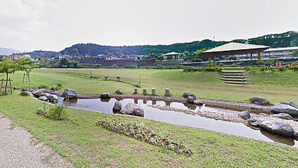 足柄ふれあい公園 1800ｍ(徒歩23分)