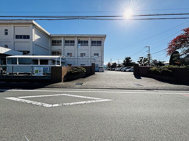 清水町立清水西小学校(約1,072m)