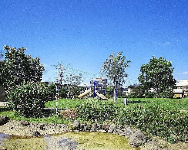 宮原公園(約400m)