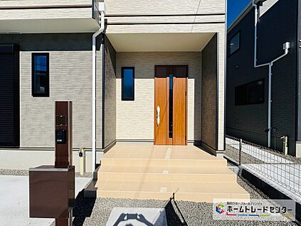 玄関ポーチ