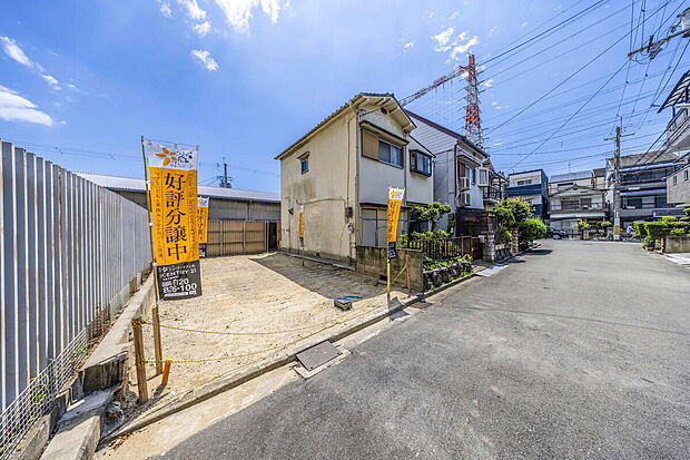 【現地撮影】前面道路ゆったり5.7m!教育機関が徒歩10分圏内に集結しています。