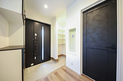 当社施工実例(玄関)