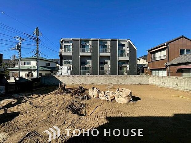 【外観】
物件の陽当りや通風・仕様設備やお部屋の大きさの比較、近隣・周辺環境や街並みなど、資料には掲載していない情報が現地にはたくさんあります。 是非一度、現地をご確認ください。