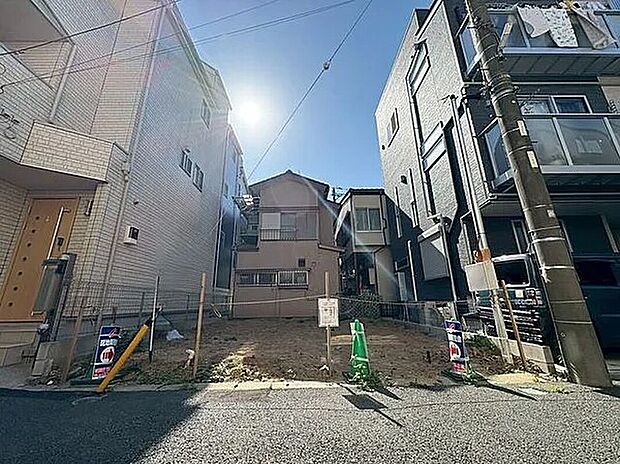 この街で・この家で暮らしたいと思わせる理由を是非現地でお確かめ下さい。
現地をご覧いただきながら、住まいの夢をお聞かせください。
