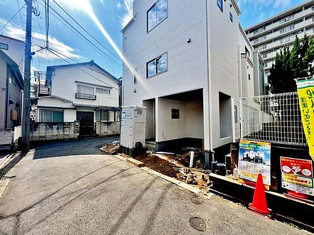 【現地外観写真】建物面積89平米のゆとりある3LDKプラン♪食洗機など、生活を彩る設備が充実！広々15帖のLDKには、ご家族皆様の笑顔が溢れます♪